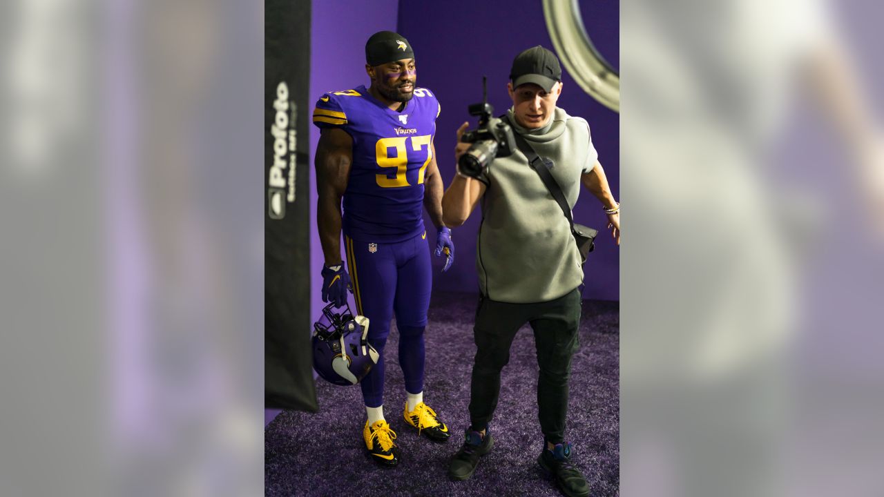 Vikings to wear solid purple uniform for Redskins game - Post