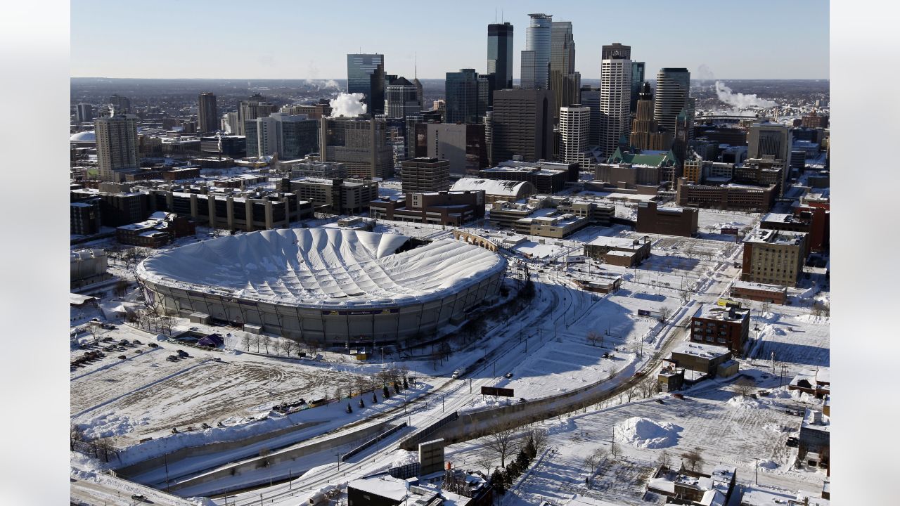 Raw Video: Snow Causes Metrodome Roof Collapse 