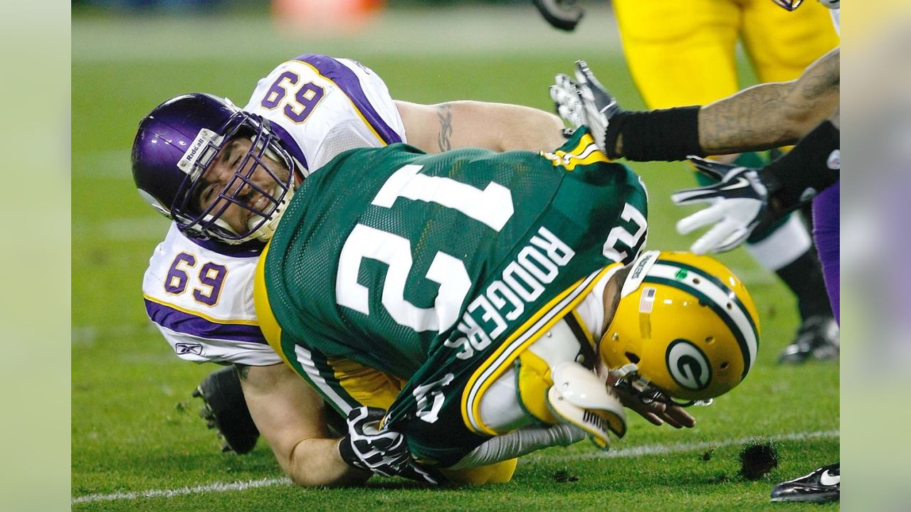 Legendary Vikings defensive linemen welcome Jared Allen into Ring of Honor  – Twin Cities