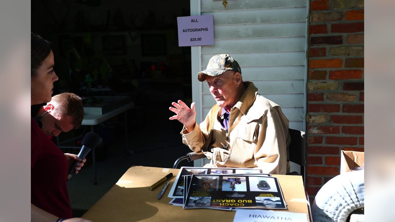 Vikings Fans, Bud Grant's Famous Garage Sale Is Back: Date, Time