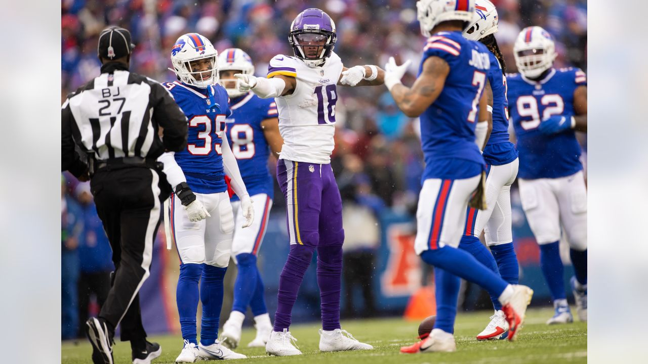 2022 Pro Bowlers from the @vikings, @clevelandbrowns, @raiders and  @chicagobears! Full #ProBowl roster reveal Wednesday 8pm ET on…