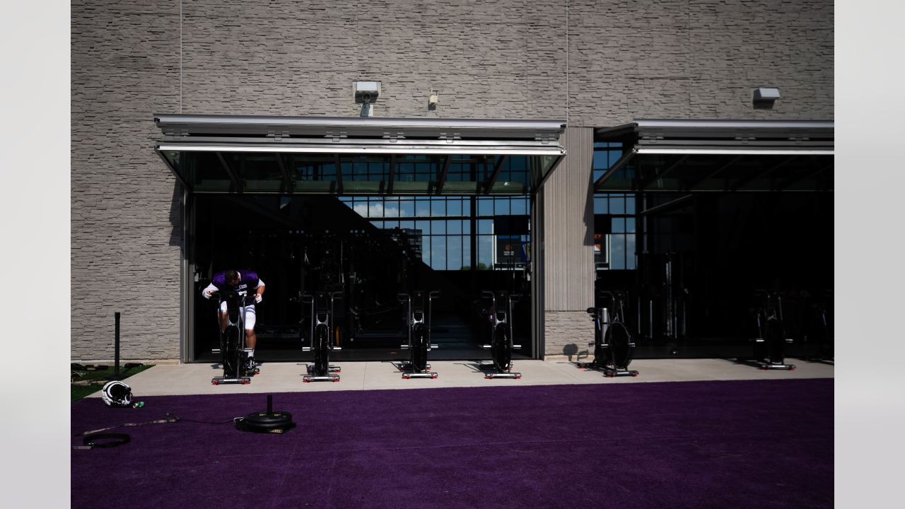 Vikings OTA takeaways: Kirk Cousins leans on makeshift WR corps, Brian  Flores' defense spices it up 