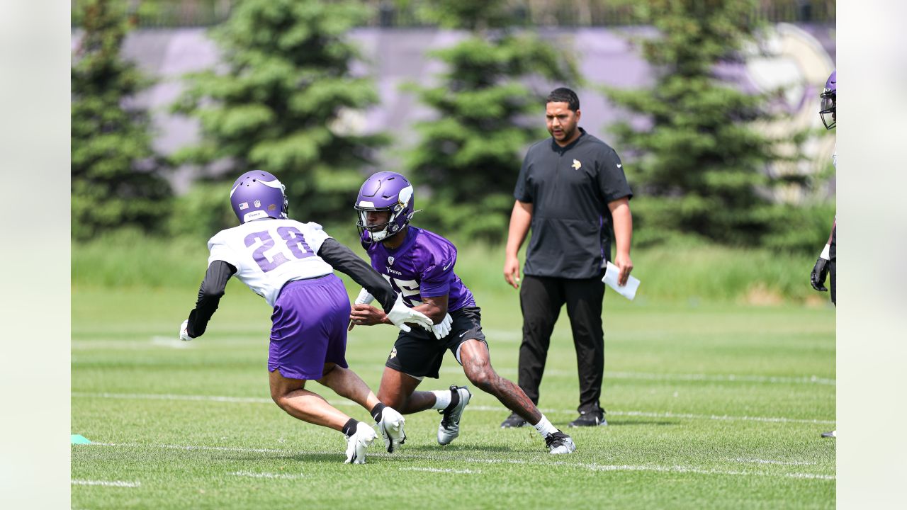 Brian Flores Talks About Where the Minnesota Vikings Defense is at as OTAs  Begin 