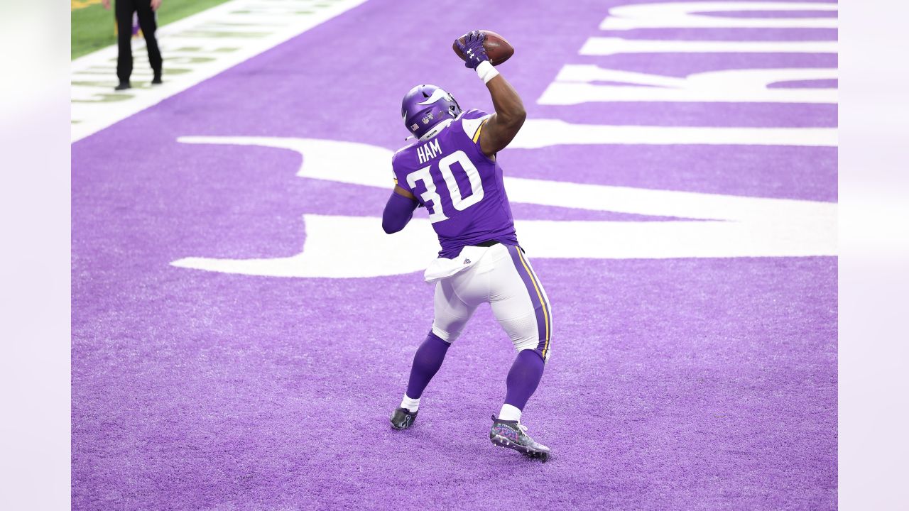 Vikings place Pro Bowl DE Danielle Hunter on IR