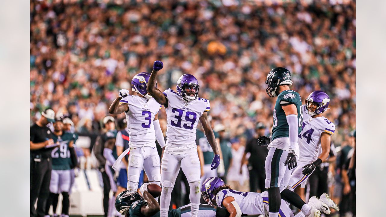 Watch the Eagles take on the Vikings tonight at the Loft! $4 Cognac  starting at 9PM. Grab a drink, eat and watch the game! 