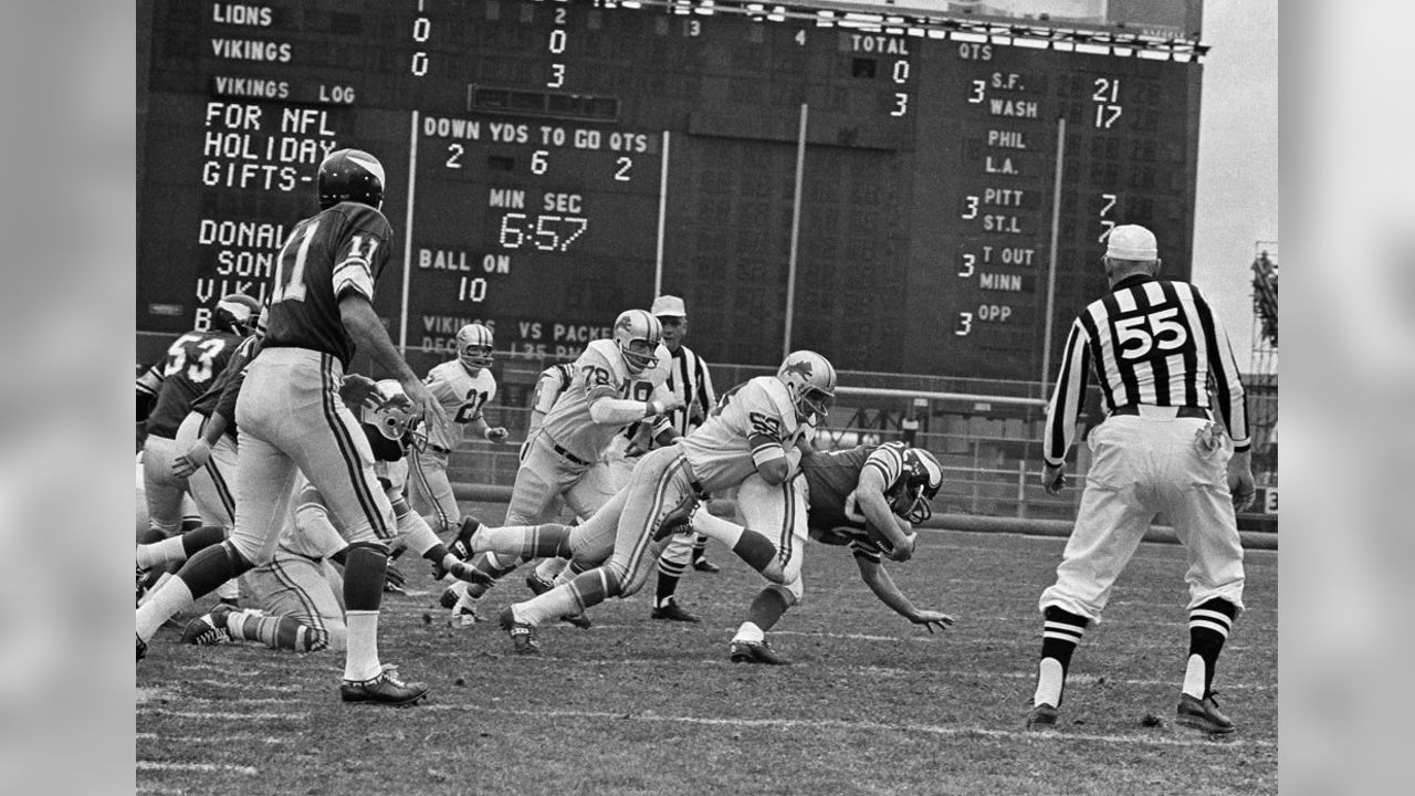 Minnesota Vikings at Detroit Lions - 11/27/69 FROM TYPE 1 PHOTO (4