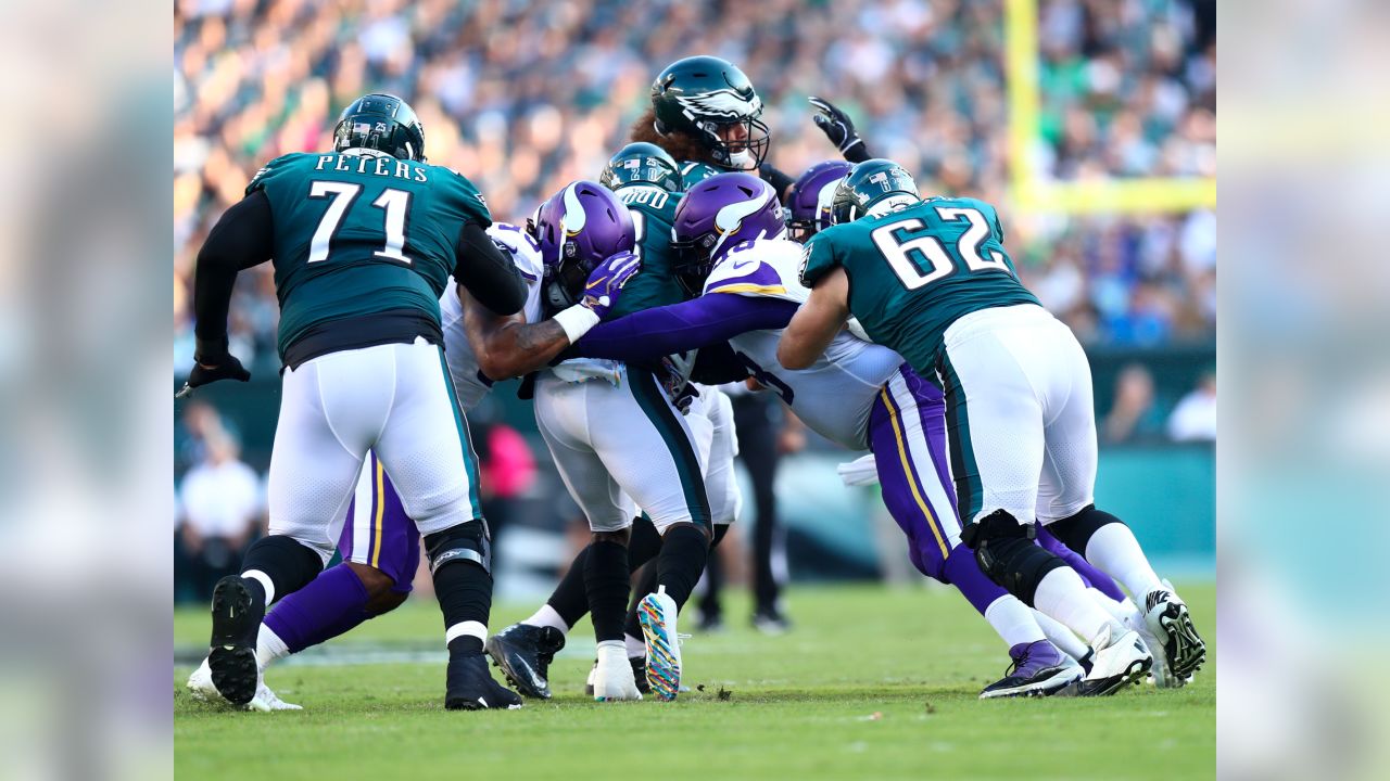 Vikings DT Linval Joseph Snags Pick 6 for the BIG MAN TD!!! 