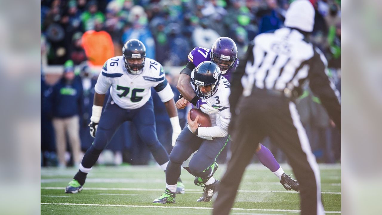 Seahawks, Vikings to use specially designed underwear for frigid wild-card  game