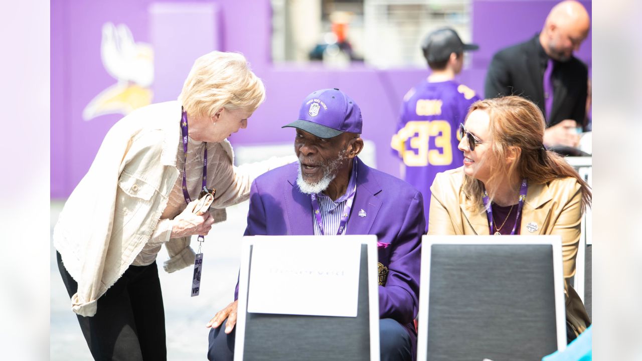 Minnesota Vikings Remembering Bud Grant Memorial Program 5/21/23 US Bank  Stadium