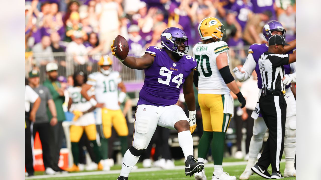 Vikings' Danielle Hunter happy to be healthy and to have developed 'bond'  with Za'Darius Smith – Twin Cities