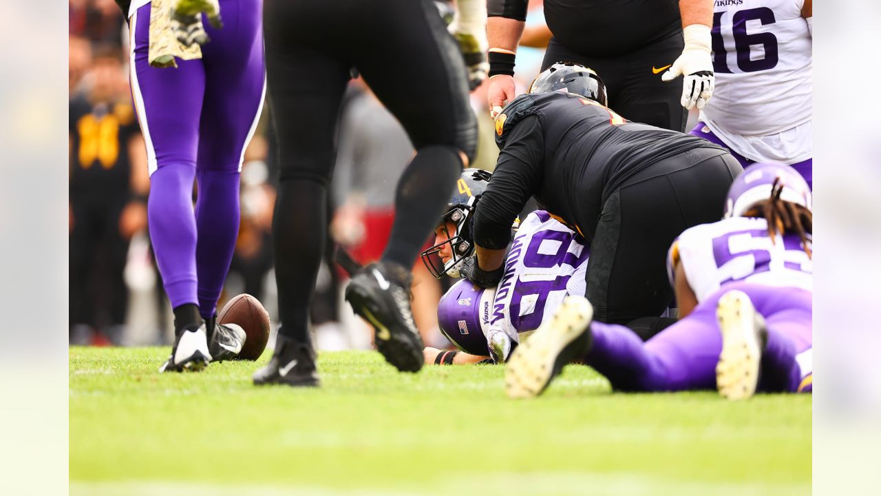 Vikings perform nifty bowling celebration after Harrison Smith's