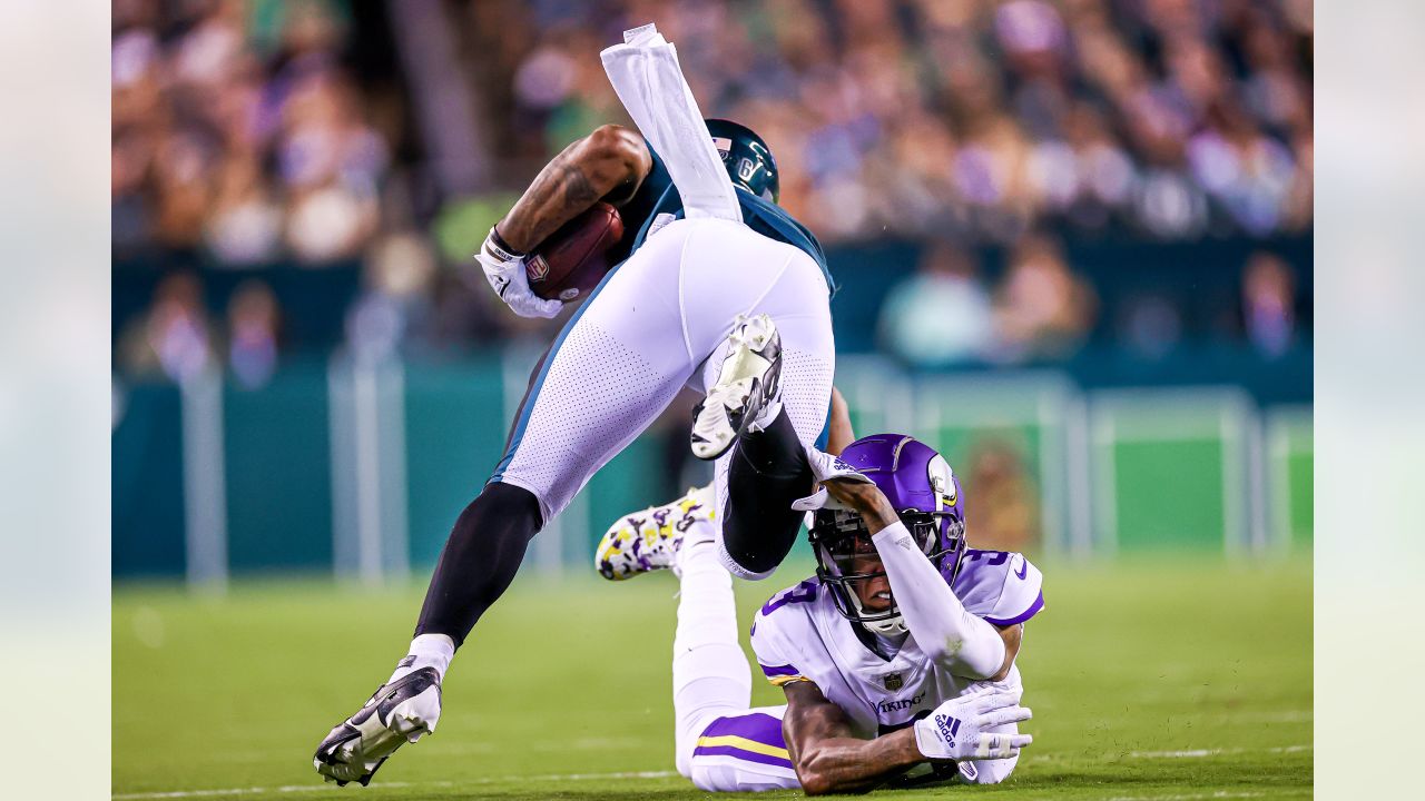 Vikings' Harrison Smith, Cameron Dantzler leave Eagles loss