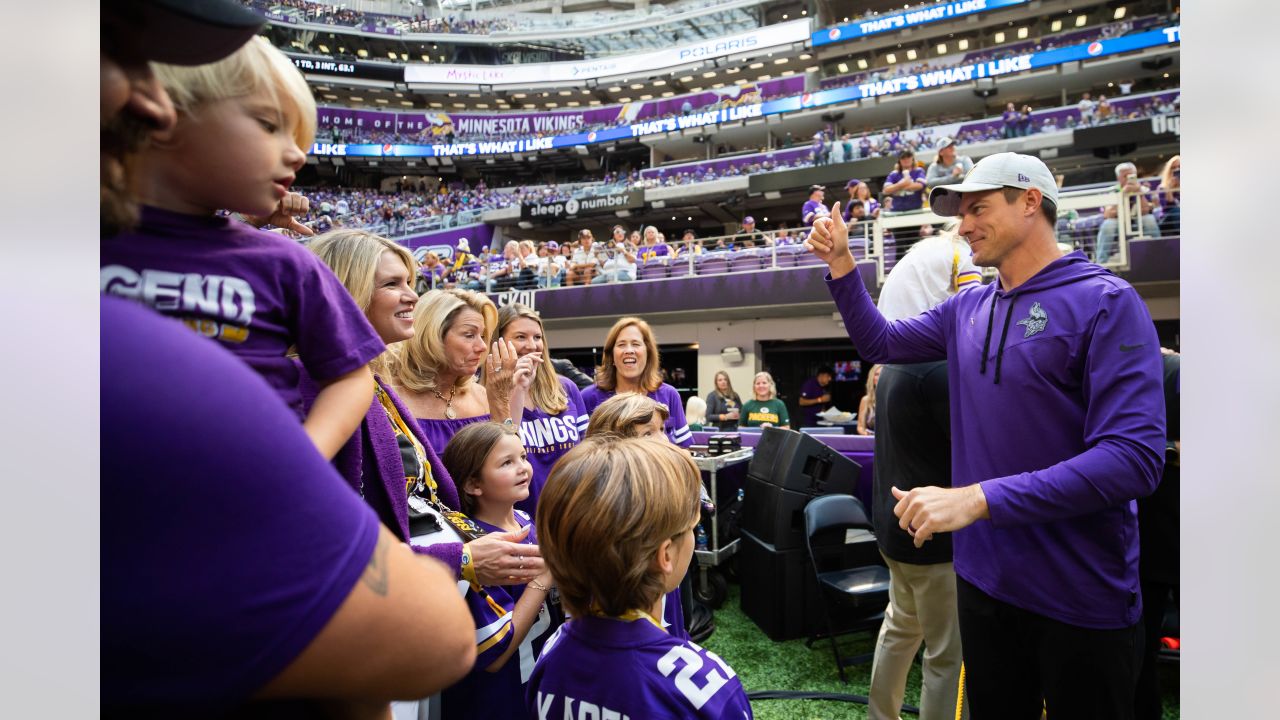 YOU LIKE THAT!? T-Shirt Kirk Cousins Yell Skol Kings Fits Vikings Fan Jersey