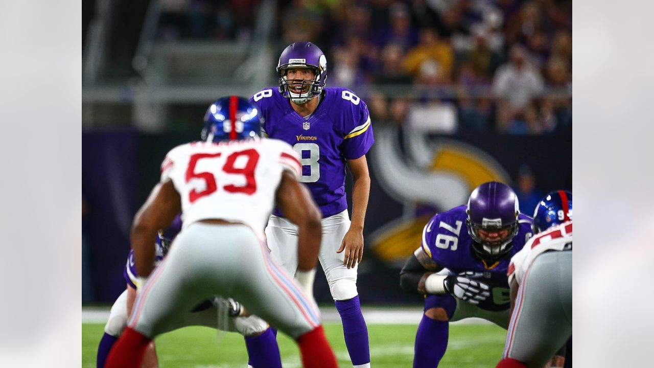 Cris Carter Sounds the Gjallarhorn Before Minnesota Vikings-Green Bay  Packers Game 