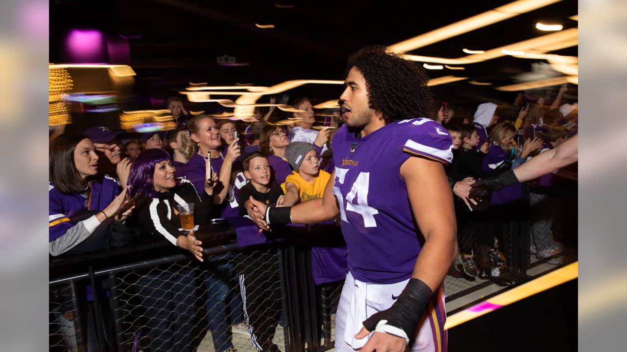 Eric Kendricks #54 Celebrates Sign Poster for Sale by KickNow