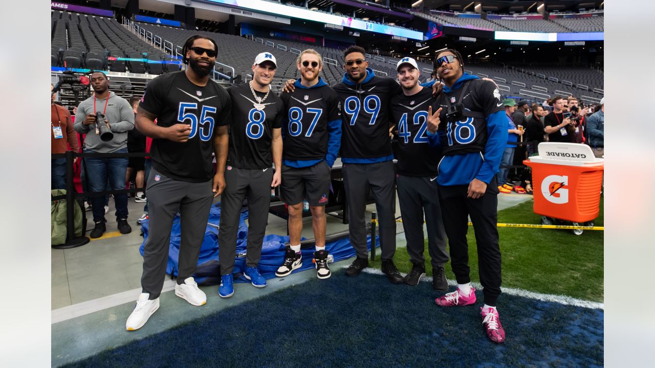 Photos: Flag Football Practice for 2023 Pro Bowl Games