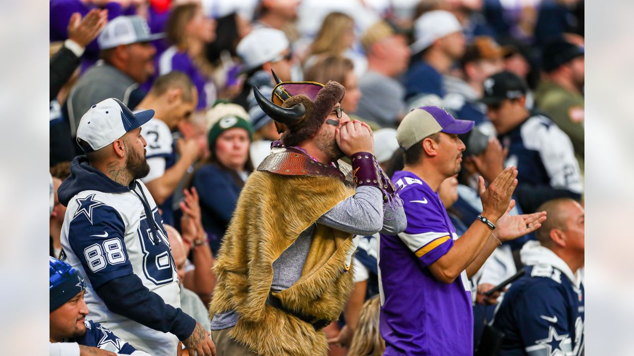 Vikings fans remain loyal, despite loss to Cowboys