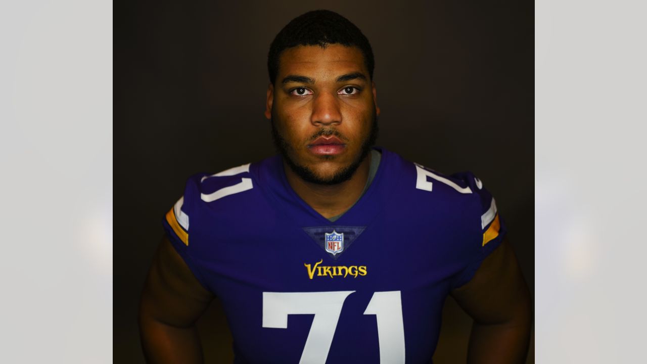 With addition of rookie Christian Darrisaw, Vikings' offensive line taking  shape