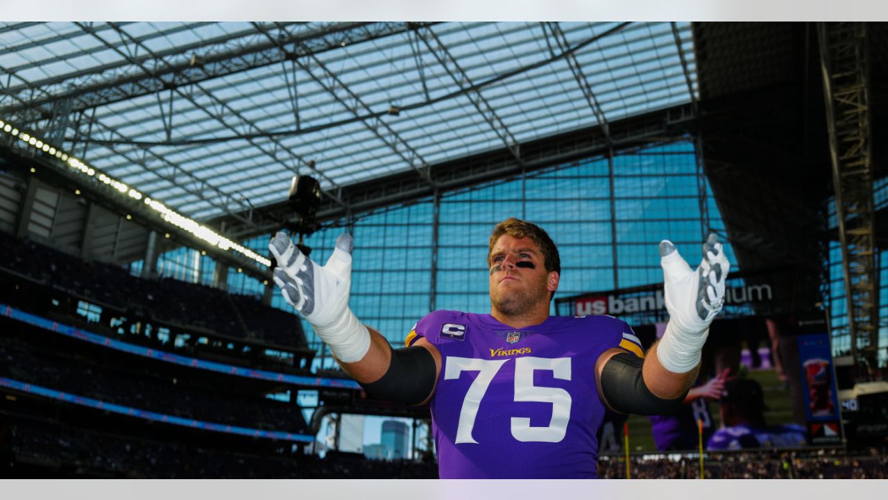 Vikings waive FB Jake Bargas - Daily Norseman