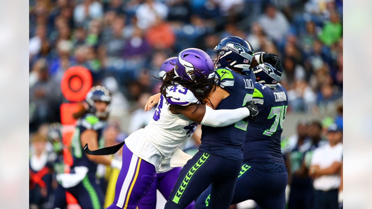 Seahawks pull away from Vikings for preseason victory