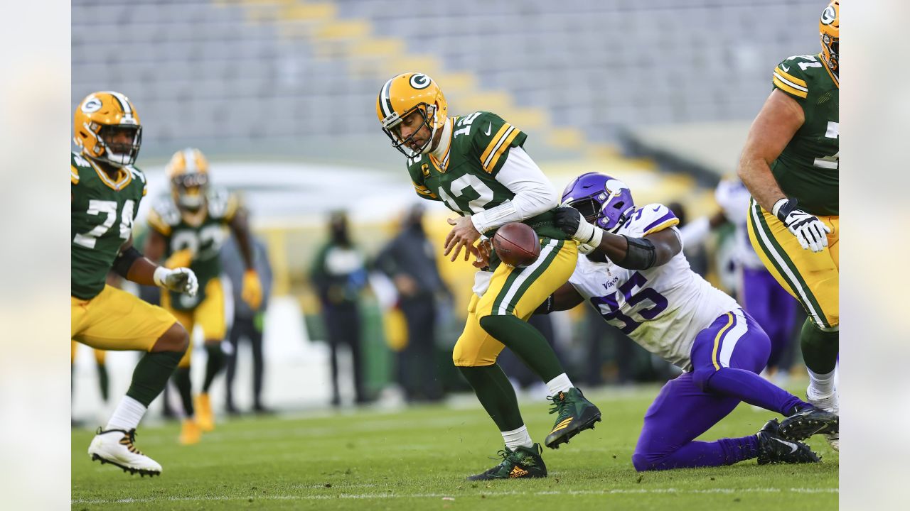 Vikings defeat Packers 28-22 behind four Cook touchdowns