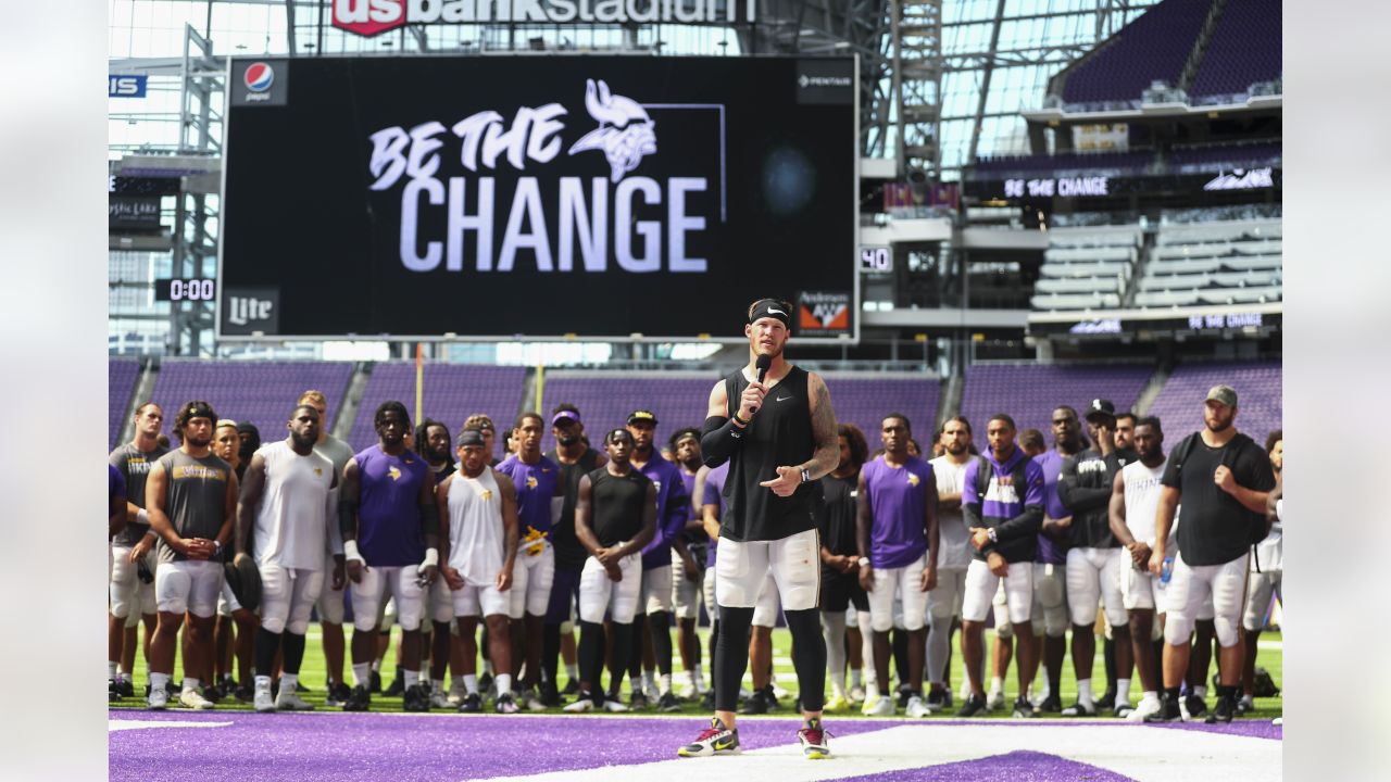 Vikings working to get TCF Bank Stadium ready for Monday - NBC Sports