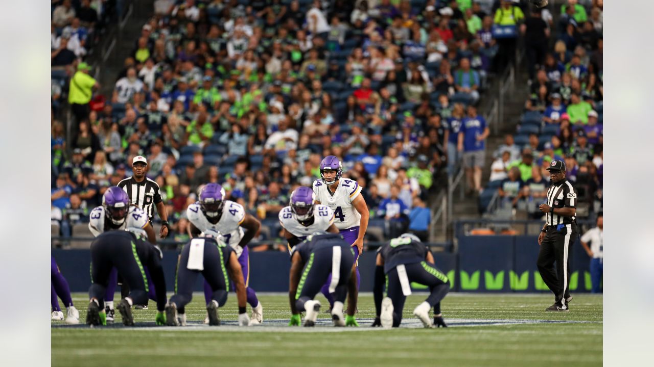 Seahawks Go With Bold Jerseys & Uniforms Against Vikings