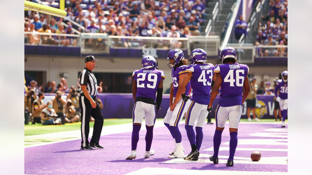 5 Takeaways: Mistakes Mount Early, Rose Carries Load in Vikings