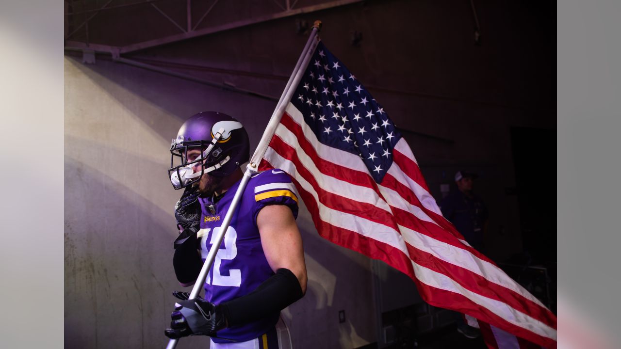 Harrison Smith Signed Flag Entrance 16x20 Photo