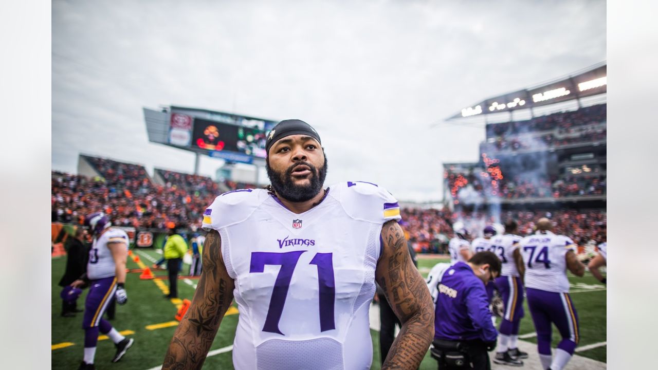 Vikings' OT Phil Loadholt a player for Giants to keep an eye on