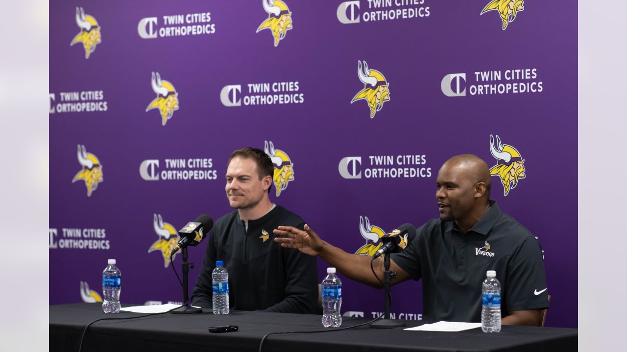 A 'gut feeling' led Brian Flores to take job as Vikings' defensive