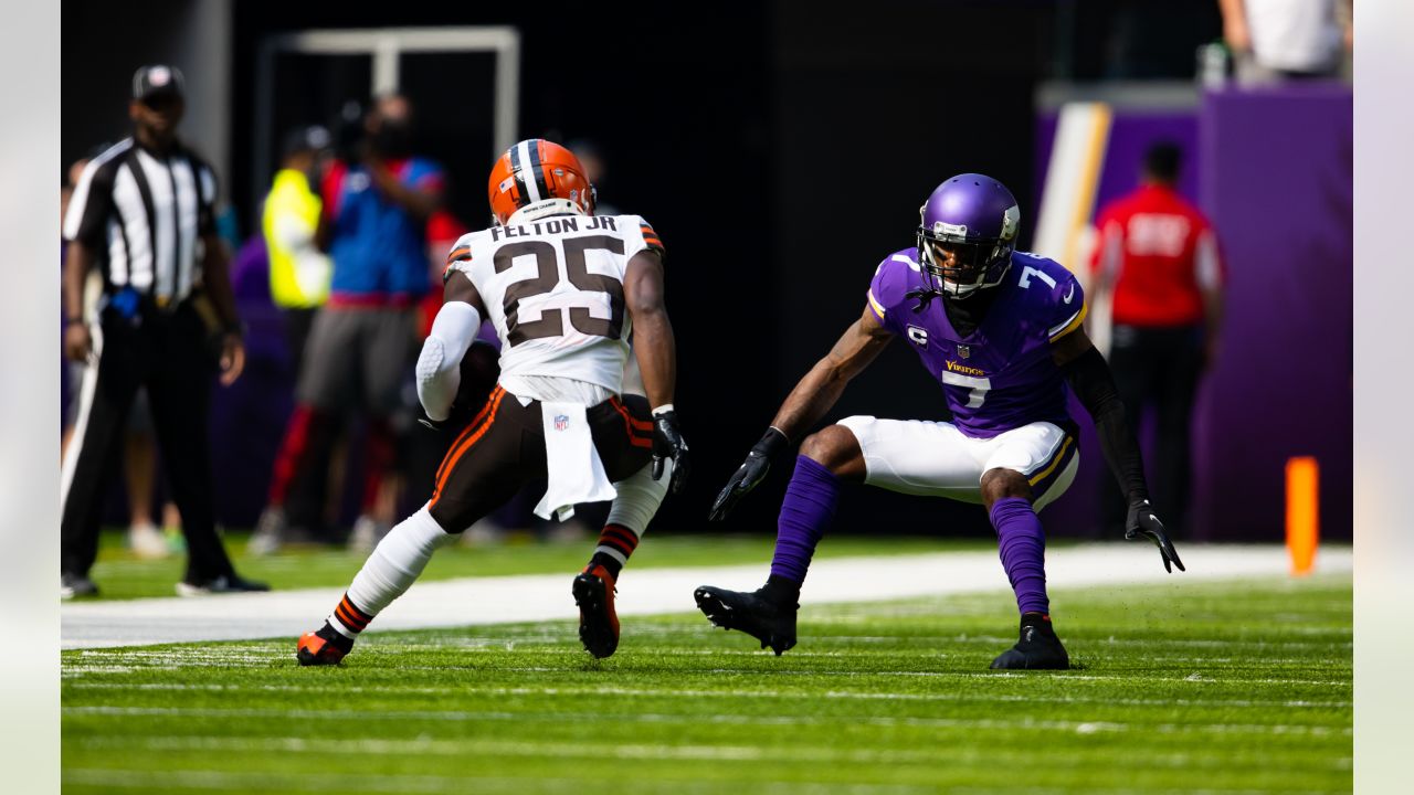 Minnesota Vikings cornerback Patrick Peterson (7) gets set on defense  against the Detroit Lions during an NFL football game, Sunday, Dec. 11,  2022, in Detroit. (AP Photo/Rick Osentoski Stock Photo - Alamy