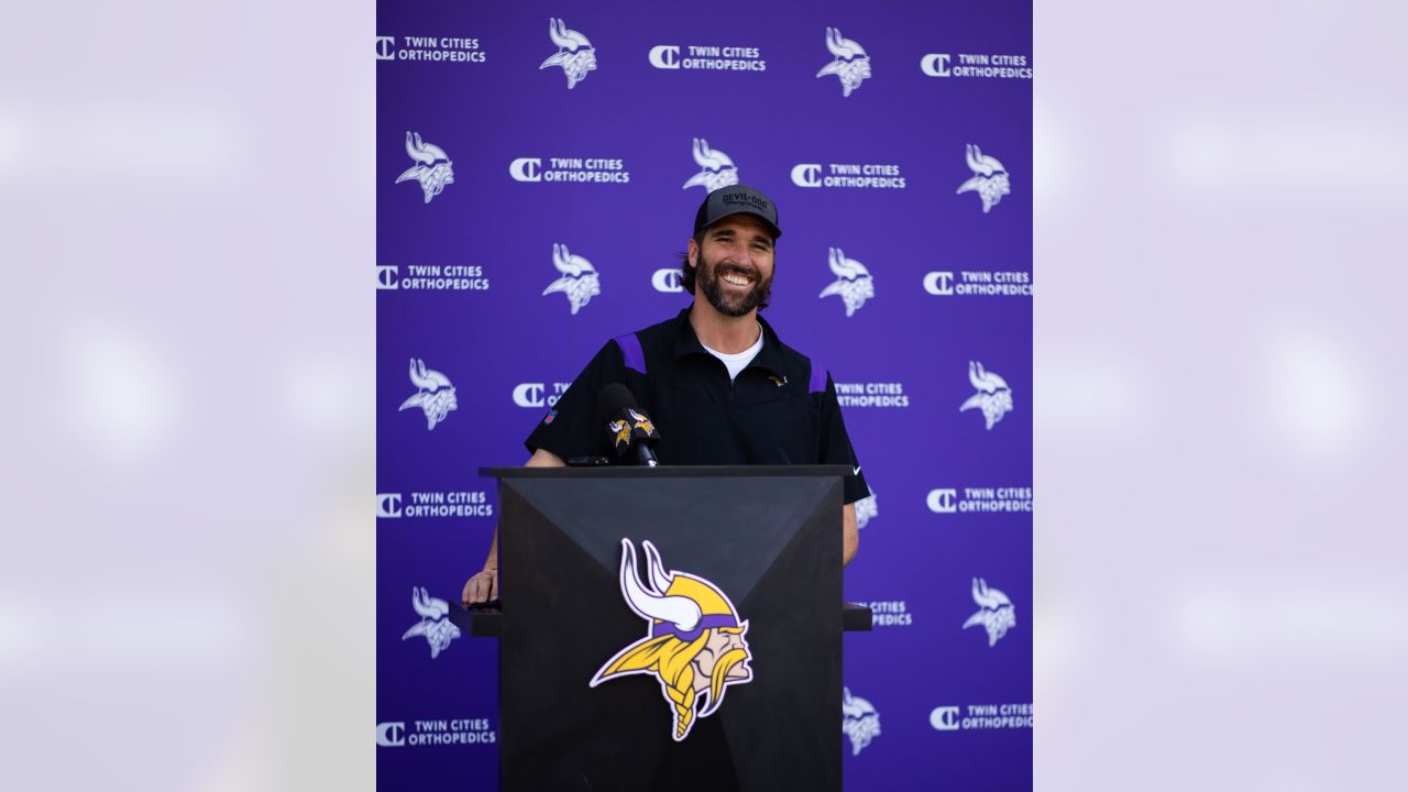 Minnesota Vikings continue to pursue Chiefs defensive end Jared Allen –  Twin Cities