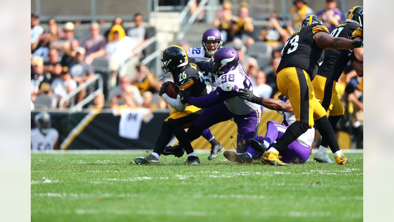 Minnesota Vikings defensive tackle Armon Watts engulfs Pittsburgh Steelers  quarterback Ben Roethlisberger for 9-yard sack