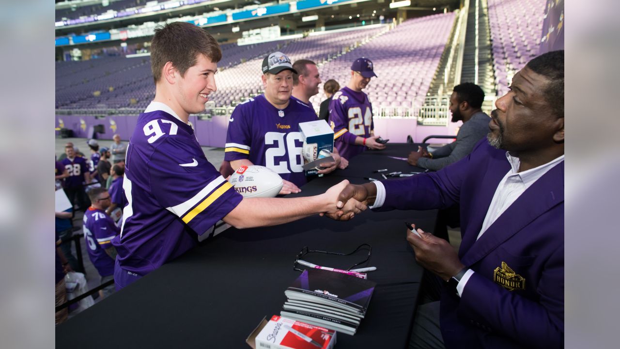 Former Vikings star Randall McDaniel has no regrets