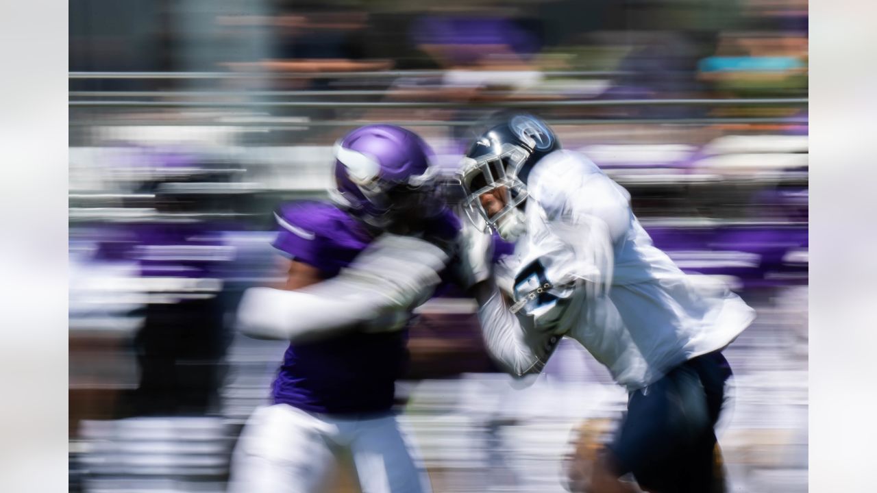 Tennessee Titans tight end Chigoziem Okonkwo (85) in action during the  first half of an NFL preseason football game against the Minnesota Vikings,  Saturday, Aug. 19, 2023 in Minneapolis. Tennessee won 24-16. (