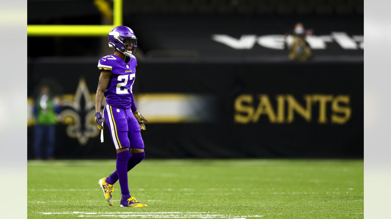 Vikings stun Saints with 61-yard touchdown on last play