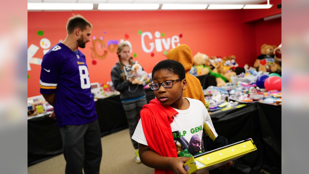 Hy-Vee Cousins Cinnaminn Snaps Cereal  Hy-Vee Aisles Online Grocery  Shopping