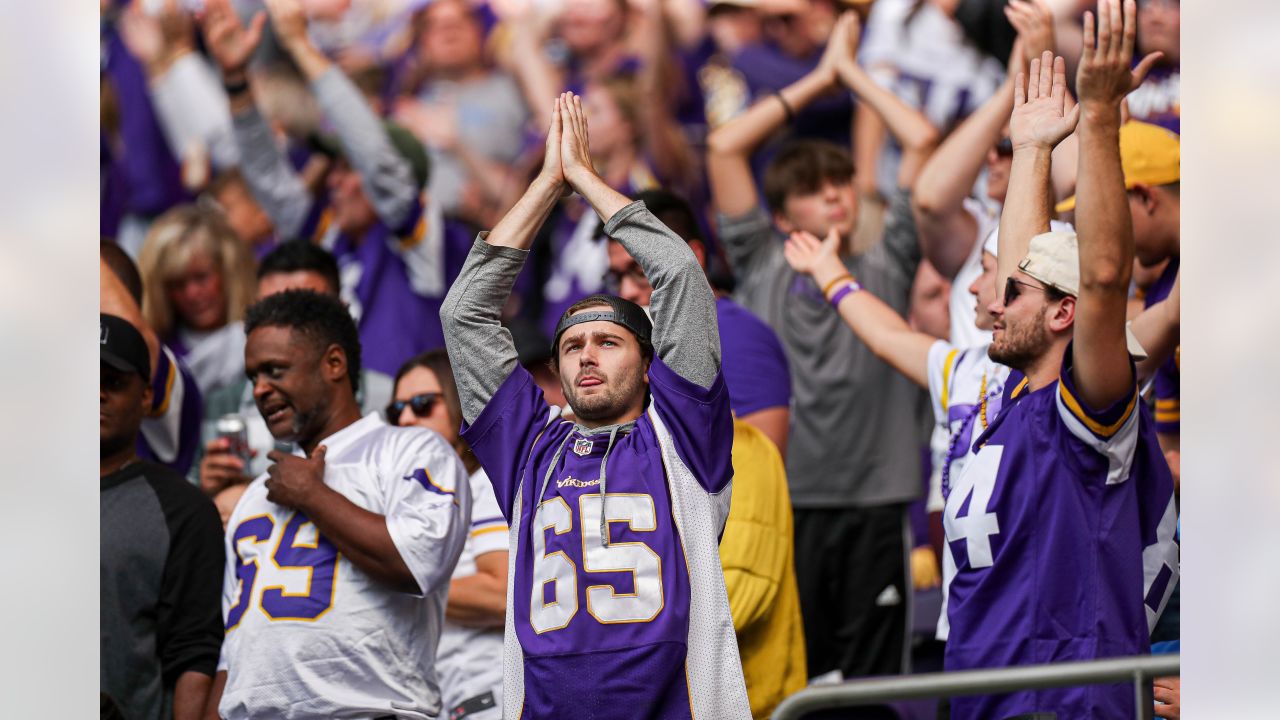 Monday Morning Mailbag: Fans’ Wave of Emotions During Vikings Win Over Lions