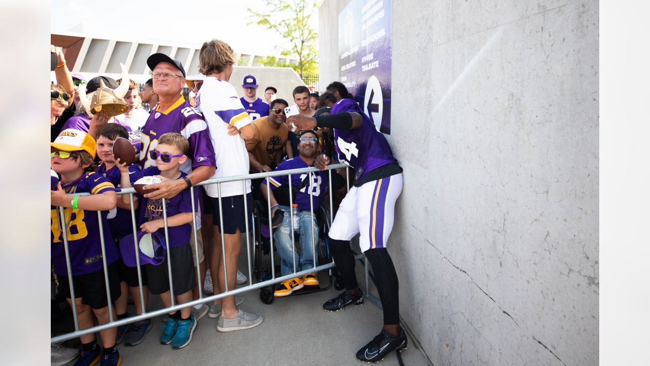 Kirk Cousins Wears No. 66 to Practice in Nod to Punter Ryan Wright