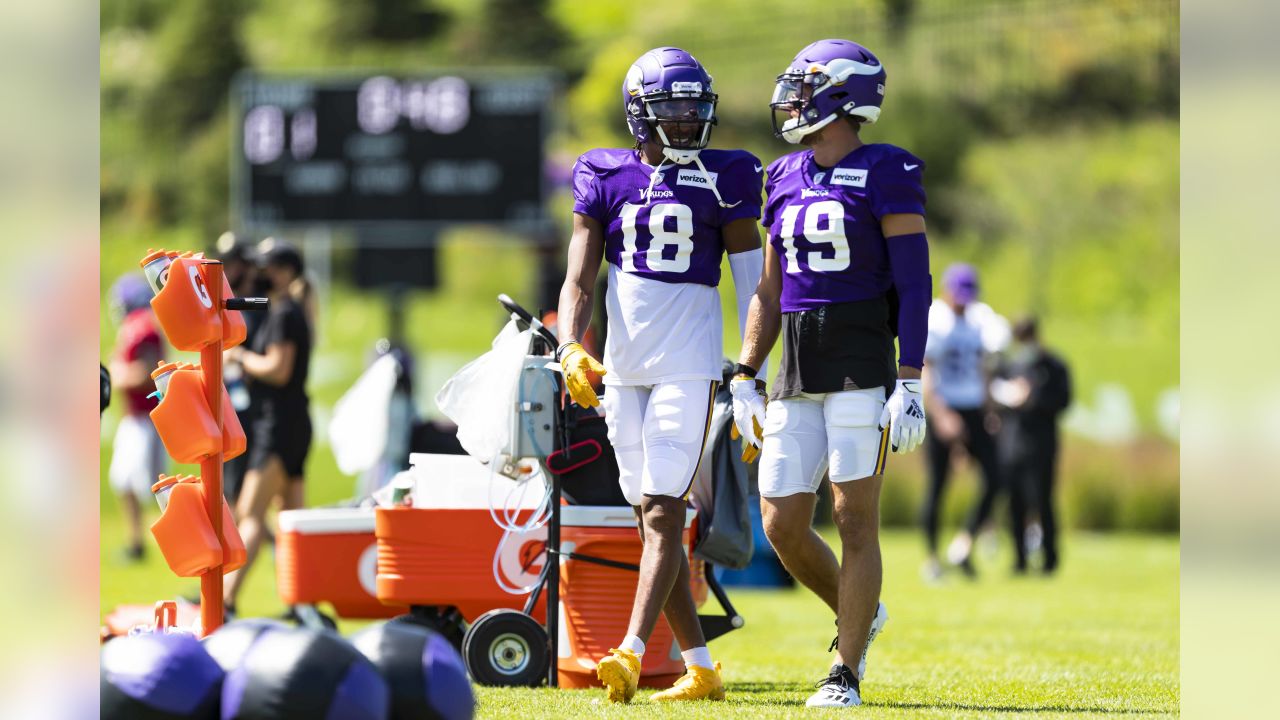 Vikings' Dalvin Cook 'fired up' for training camp, ready for fans to chant  his new number – Twin Cities