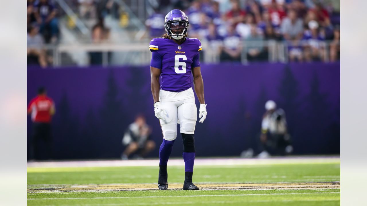 Vikings release CB Gladney over Texas assault case