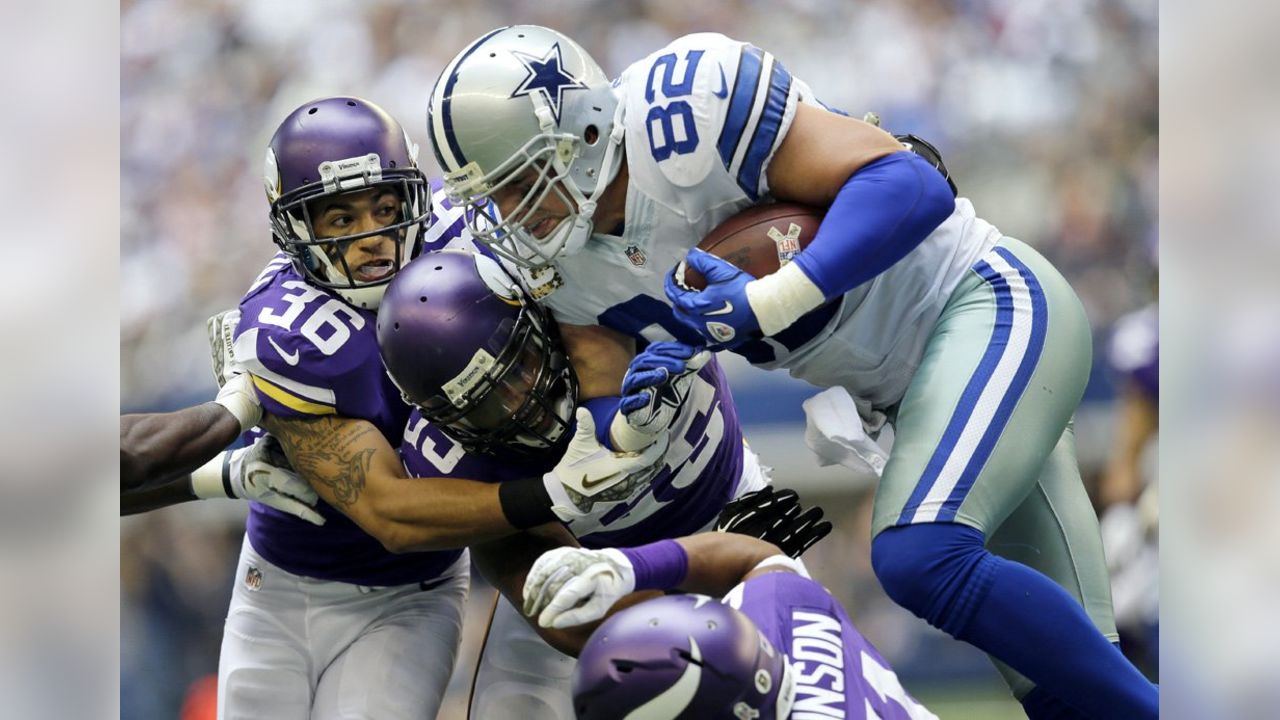 Cowboys destroy 8-1 Vikings