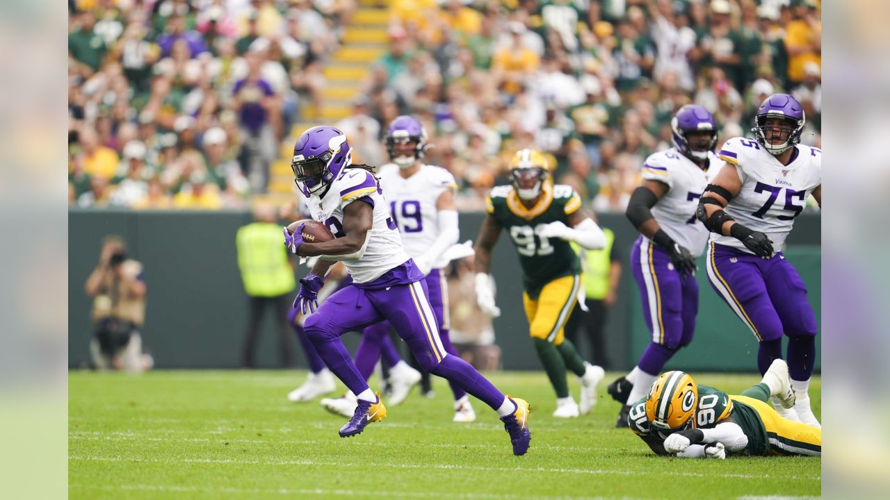 Here's how experts saw the offensive pass interference call on the Vikings  against Packers