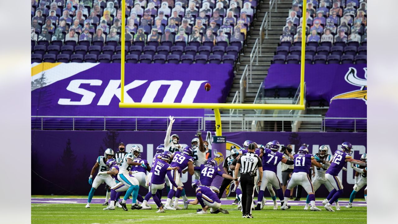 Minnesota Vikings kicker Greg Joseph FINALLY nails his kicks 