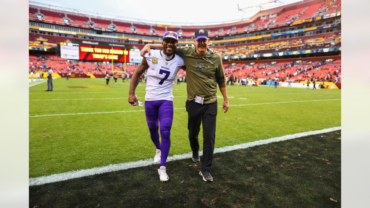 Commanders melt down in fourth as Vikings, Kirk Cousins escape FedEx Field  with victory - Washington Times