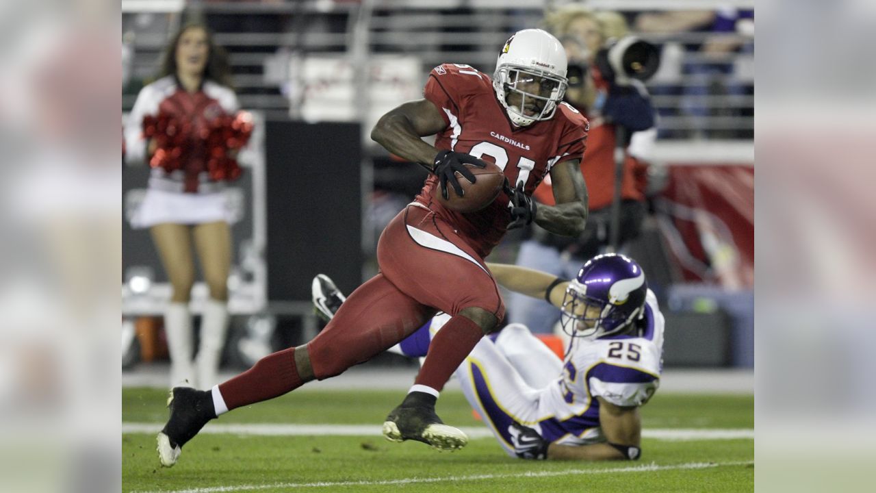 Future Hall-of-Famer, Mpls-native Larry Fitzgerald Jr. visits  Vikings/Cardinals practice -  5 Eyewitness News