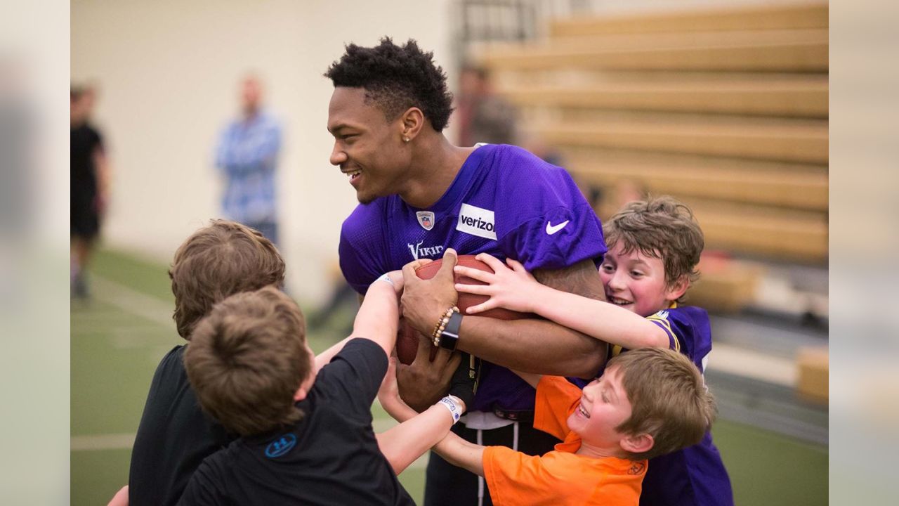 Teen Battling Cancer Inspires Vikings Stefon Diggs, Adam Thielen