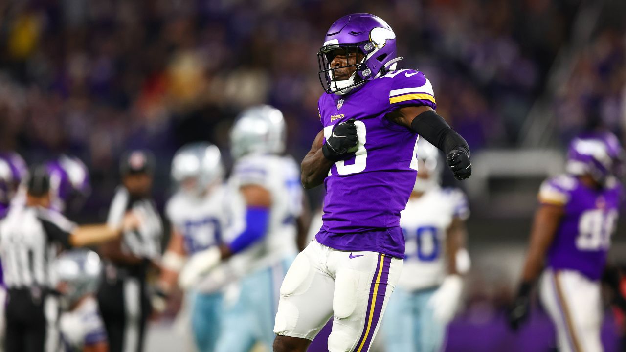 Vikings place Pro Bowl DE Danielle Hunter on IR