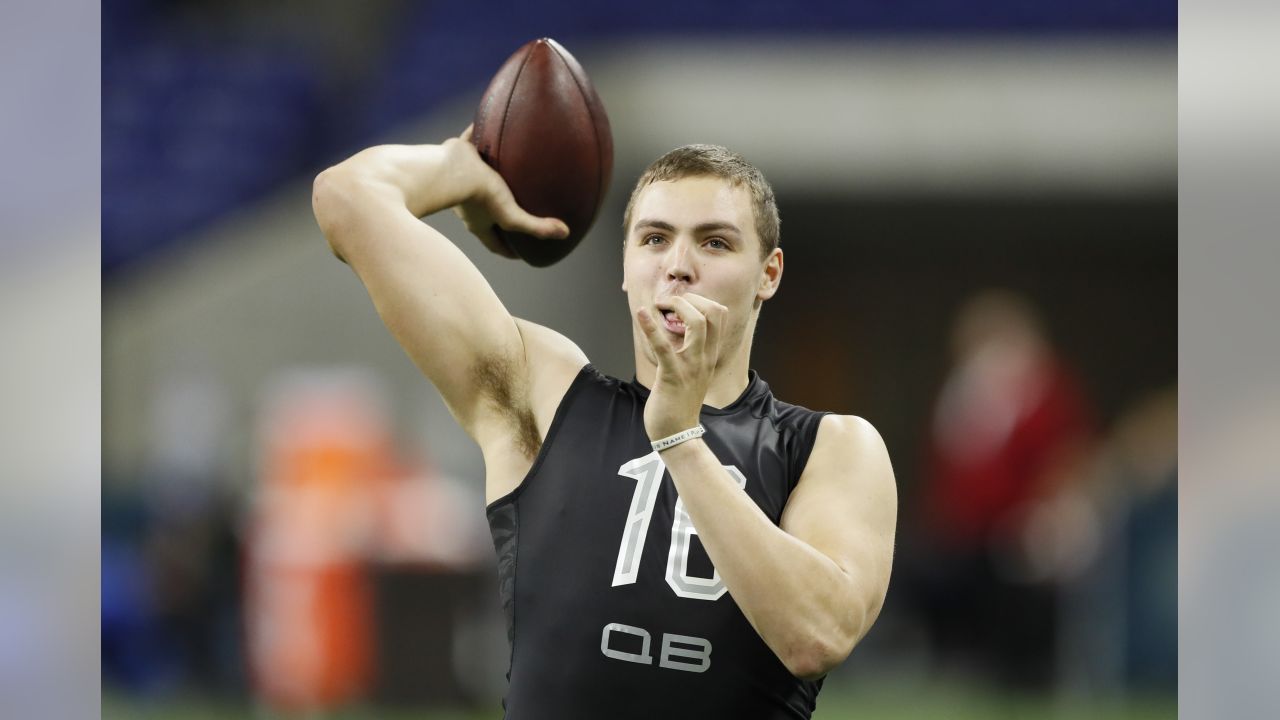 Vikings draft former Iowa quarterback Nate Stanley - Bring Me The News